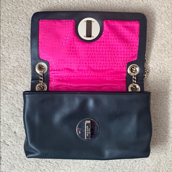 Kate Spade quilted crossbody with gold hardware - Picture 4 of 8